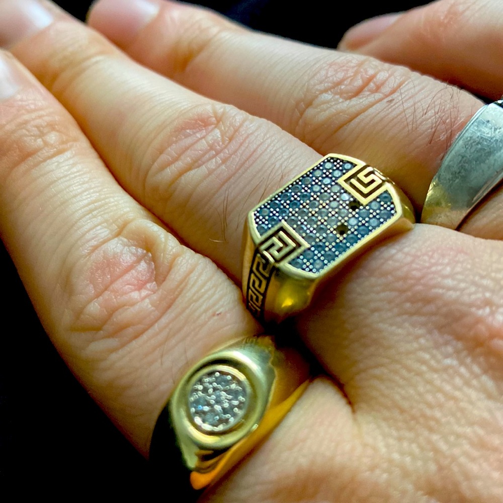 2 10k yellow gold rings